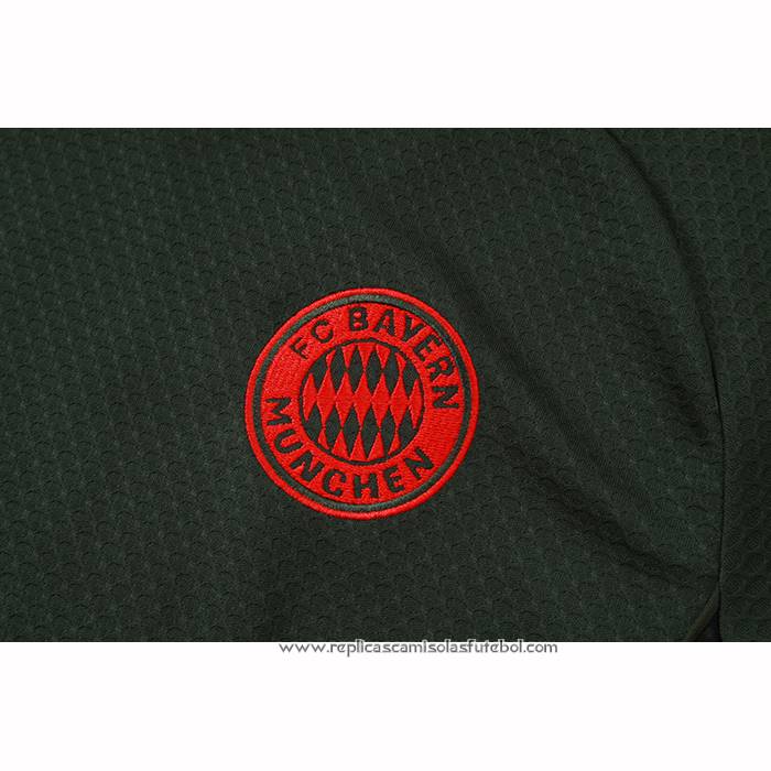 Fato de Treino
 Bayern de Munique
 2025-2026 Manga Curta
 Verde
 - Calcas Curta
